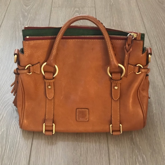 Dooney & Bourke Handbags - Dooney and Bourke Purse